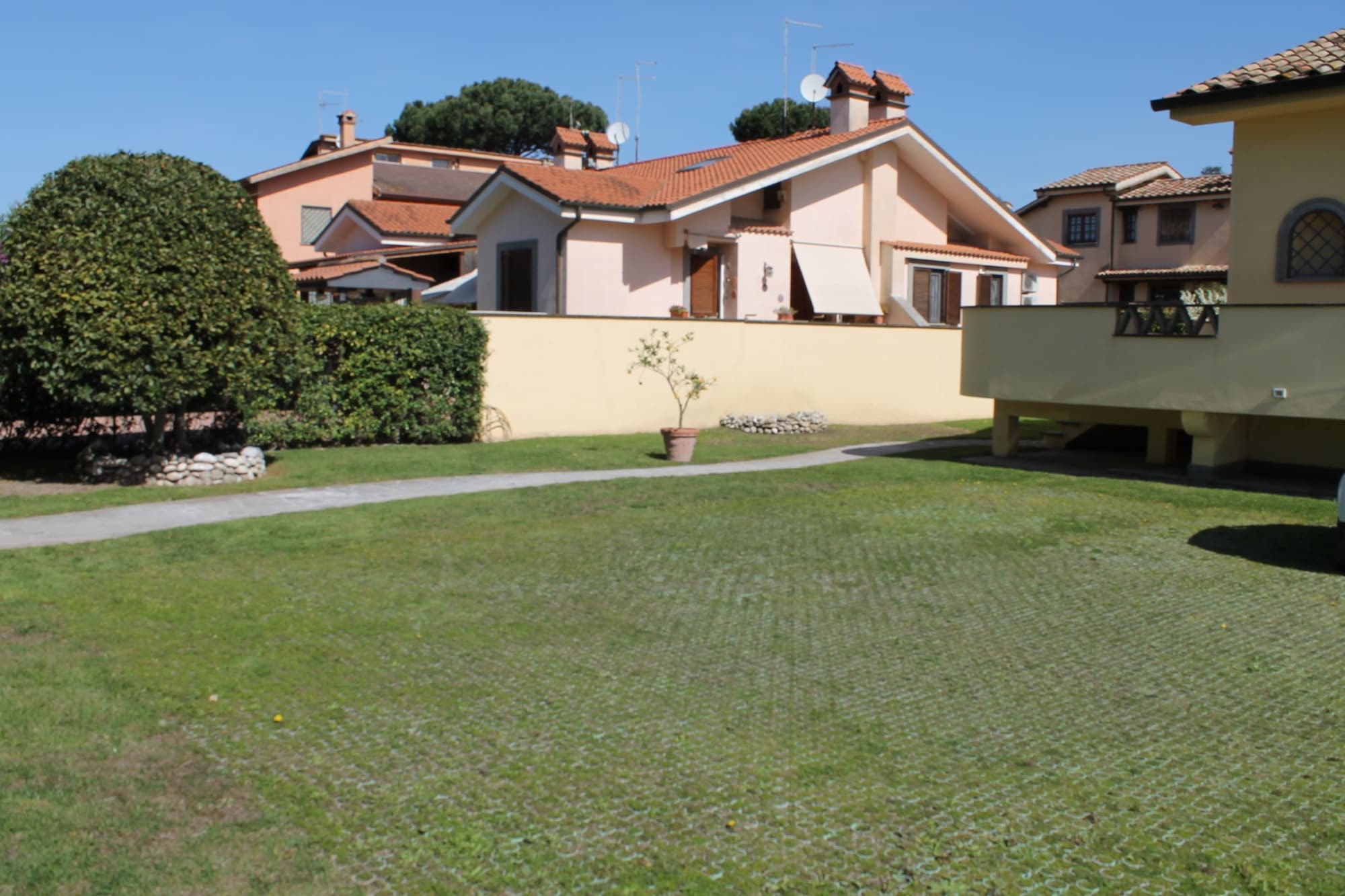 Almaresort B&B Rome Bagian luar foto